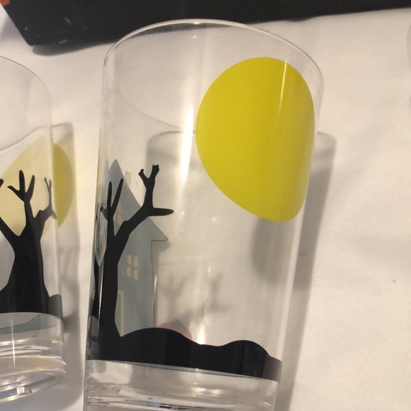 POTTERY BARN KIDS HALLOWEEN TUMBLERS (4) - Picture 4 of 6